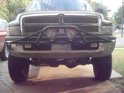 Truck light bar pt1 005.jpg