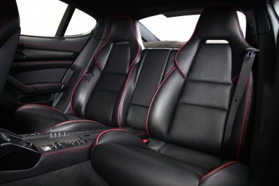 TECHART_Black_Edition_for_Panamera_-_Interior_2.jpg