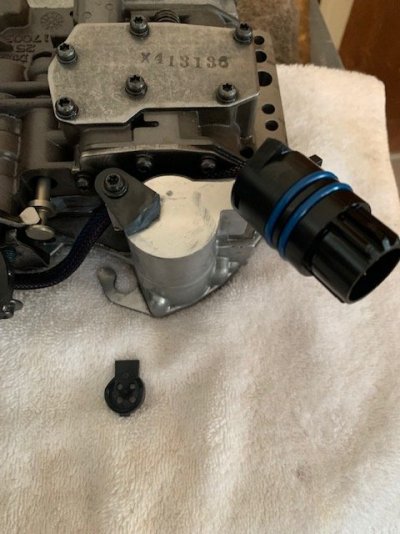 valve body broke connector.jpg