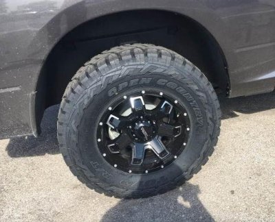 truck tire.JPG
