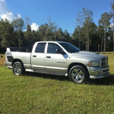 Hailey's 2005 Dodge Ram 1500 Daytona.jpg