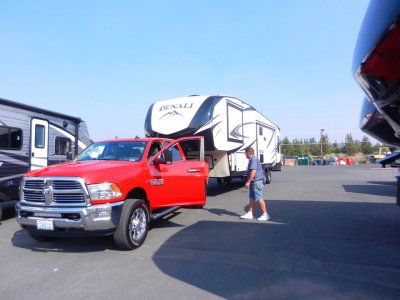 2017 Denali 307RLS 008.jpg