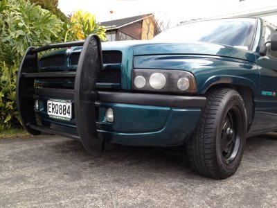 2014-07-29-Bullbars fitted2.jpg 2014-07-29-Bullbars fitted2.jpg