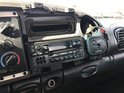 Original Headunit.jpg