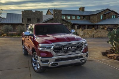 2019-Ram-1500-front-01.jpg