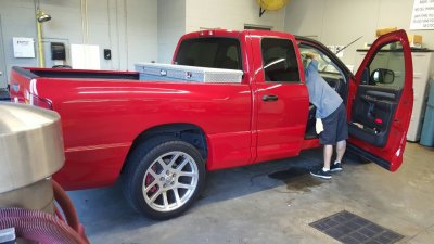 2005SRT10.jpg