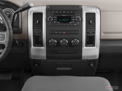 2012_ram_1500_instrumentpanelOpenCubby.jpg