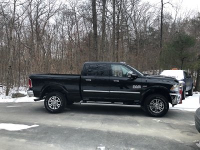 ram 2500.jpg