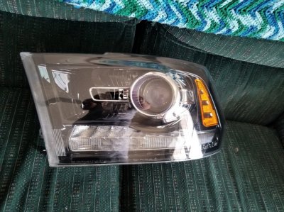 driver_headlight.jpg driver_headlight.jpg