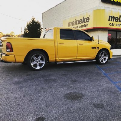 Truck.jpg Truck.jpg