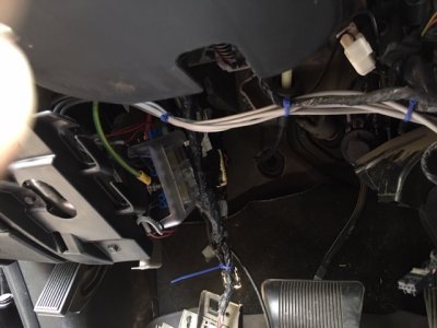 fusebox2.JPG fusebox2.JPG