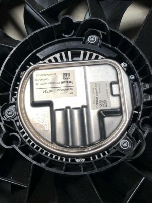 DT 5.7 fan 68268606AD 2.jpg DT 5.7 fan 68268606AD 2.jpg