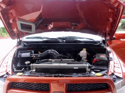 under hood.jpg
