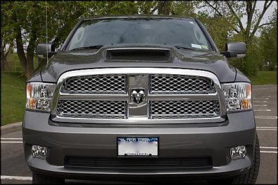 4th Gen SRT hood2.jpg