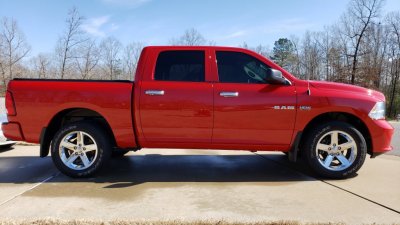 2017CrewPreFrontLiftPassenger.jpg 2017CrewPreFrontLiftPassenger.jpg