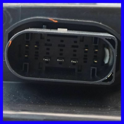 OEM ram 2500 projector head lamp.jpg OEM ram 2500 projector head lamp.jpg