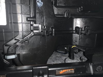 Ram 1500 air filter residue.JPG Ram 1500 air filter residue.JPG