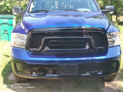 Grille.jpg Grille.jpg