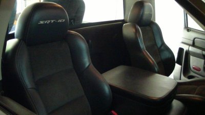 srt10seats.jpg