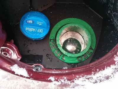 capless fuel cap.jpg