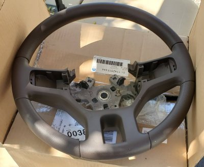 steering_wheel_brown.jpg steering_wheel_brown.jpg