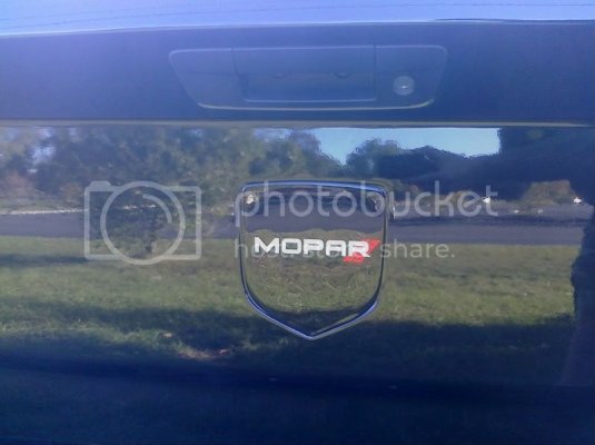 moparbadge2.jpg moparbadge2.jpg