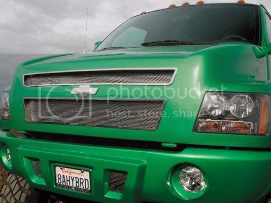 0805tr_03_z2006_chevy_kodiak_4500custom_front_end.jpg