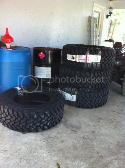 tiresandlift.jpg tiresandlift.jpg