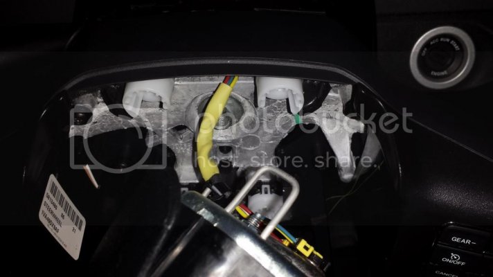AirbagSpringClip_zps98ccb780.jpg