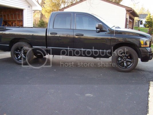ram-1500-wheels-1_zps0gkfhiig.jpg