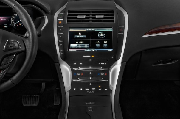 2014-lincoln-mkz-sedan-instrument-panel.jpg