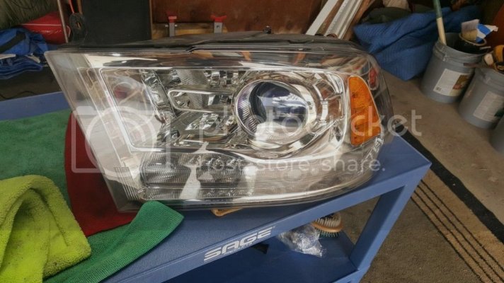 Ram%20headlights%201_zpsjmuushf7.jpg