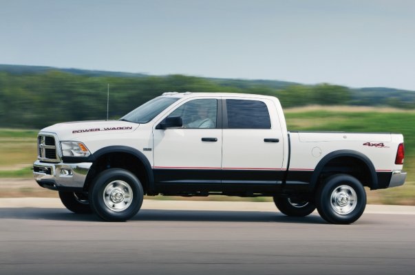 2013-ram-2500-hd-power-wagon-side-view-in-motion.jpg