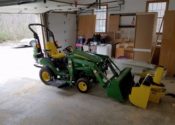 Tractor2_zpscnzl0ksj.jpg Tractor2_zpscnzl0ksj.jpg