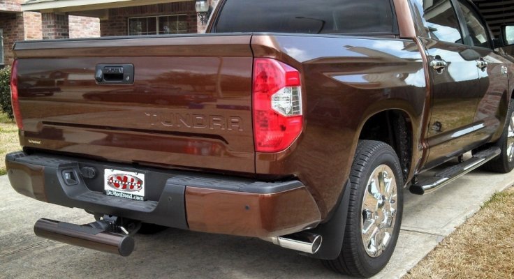 oyota-Tundra-with-424-Sparerbumper-right-rear-view.jpg