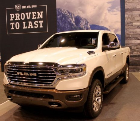 2019_ram_1500_laramie_longhorn_at_show.jpg 2019_ram_1500_laramie_longhorn_at_show.jpg