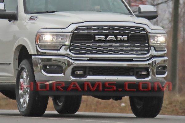 RAM_2500_Limited_012-copy.jpg