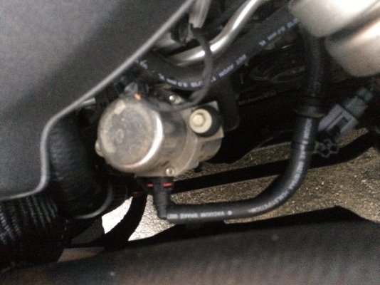 13950d1459603475-vacuum-pump-failure-img_2348.jpg 13950d1459603475-vacuum-pump-failure-img_2348.jpg