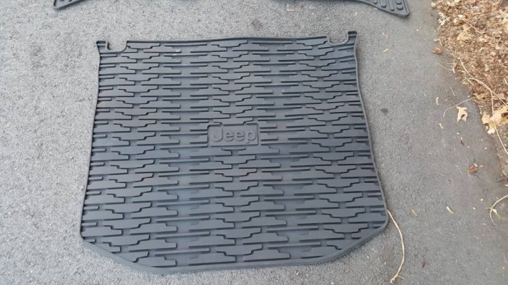 616c94c65029e199f1e1b3cd256f5944.jpg