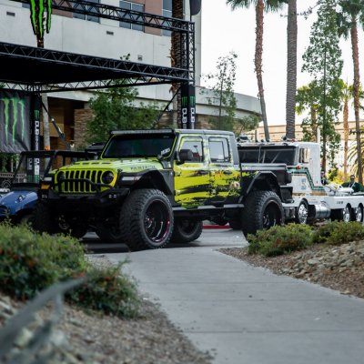 sema-gladiator-1.jpg sema-gladiator-1.jpg