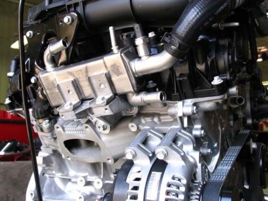 2016-fca-pentastar-3-6-l-engine-cutaway2-600-001.jpg