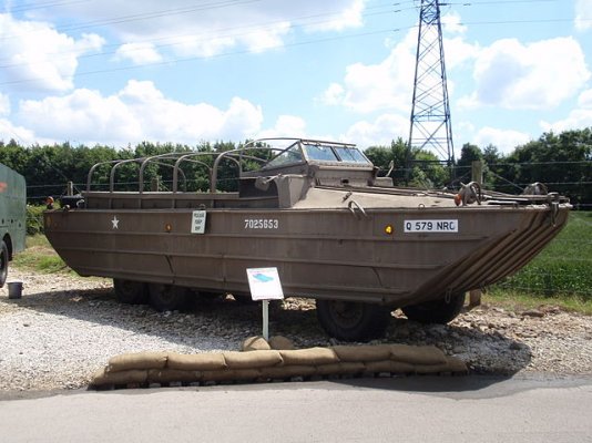 640px-Aa_edencamp_dukw.jpg