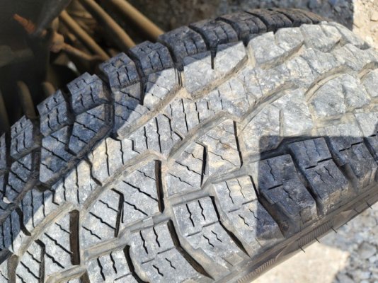FrontTire1.jpg FrontTire1.jpg