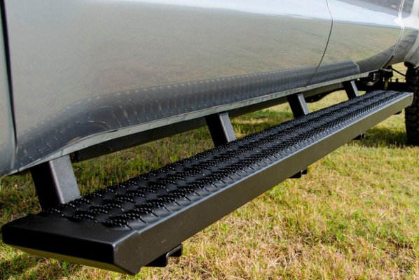 7-inch-growler-fleet-black-running-boards-on-car-3.jpg