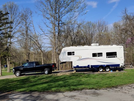 2018 Ram and Jayco 5th wheel.jpg