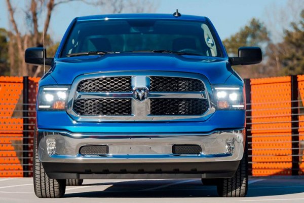 -series-hybrid-headlights-installed-on-ram-truck_0.jpg