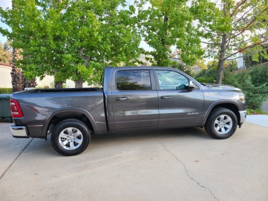 2020 Laramie 4x4.jpg