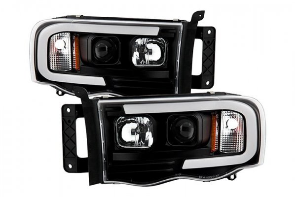 spyder-new-black-headlights-for-ram-truck_0.jpg