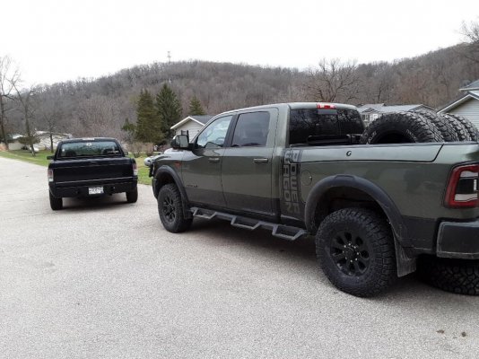 trucks.jpg trucks.jpg