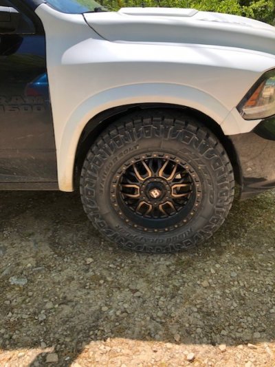 Tires5.jpg
